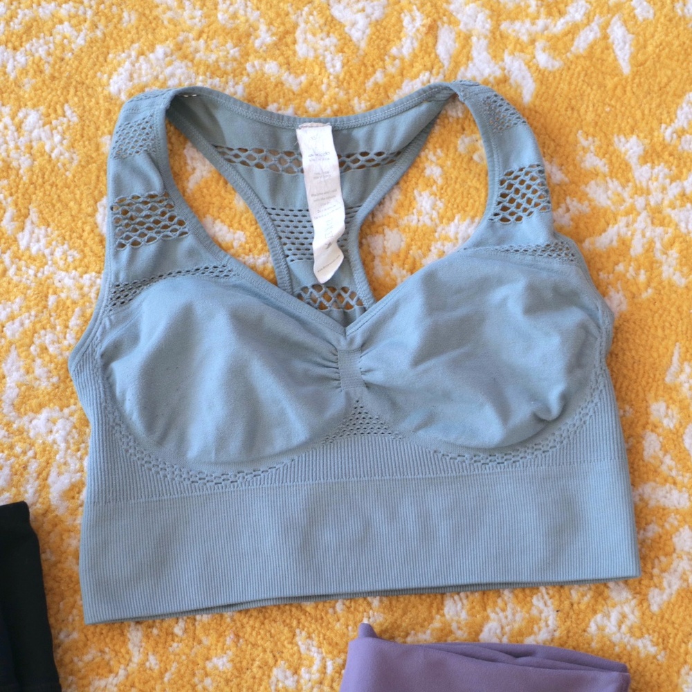 Fabletics + Avocado Workout Bundle - image 3
